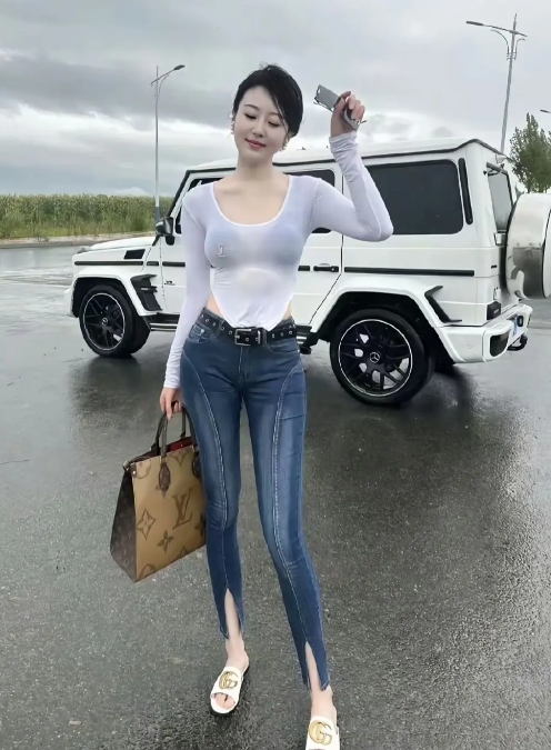 这车费油吗？这车费油吗？