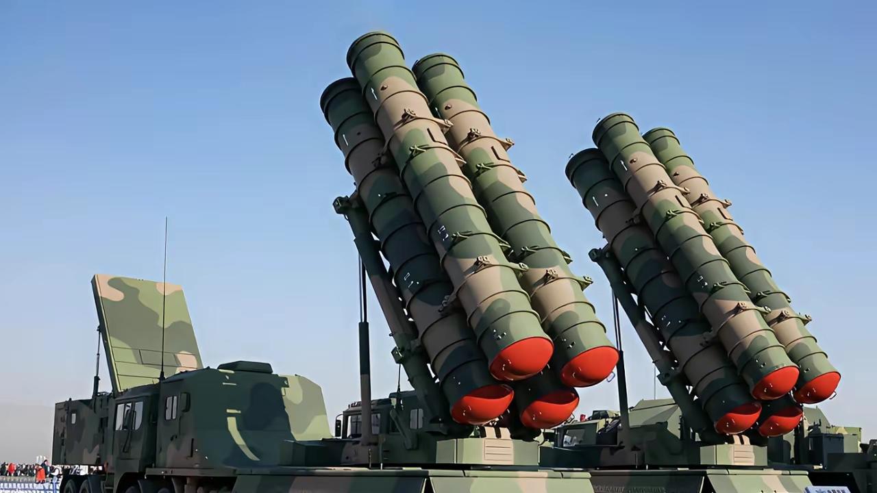 对中俄指桑骂槐？泽连斯基：乌克兰没有肥导弹，不能在阅兵上炫耀