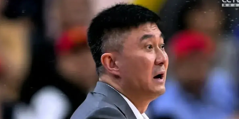 杜锋怕啥来啥！广东宏远附加赛对手，竟掌握在杨鸣和辽宁手里，新疆击败上海，落位第十