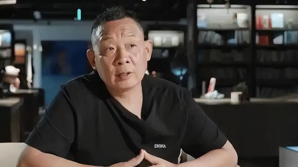 胖东来与柴怼怼之战两败俱伤：柴怼怼被禁言，于东来已在退网路上