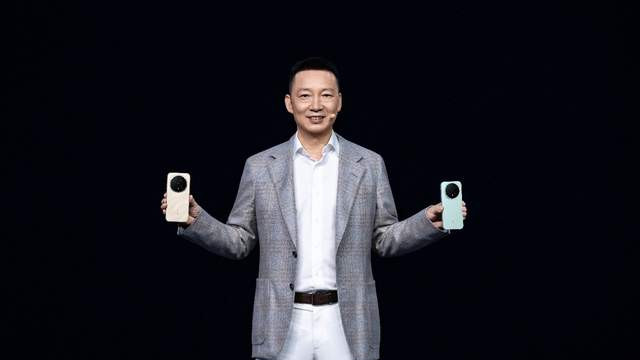 2亿超夜神 AI自进化，荣耀Magic8系列正式发布，售价4499元起