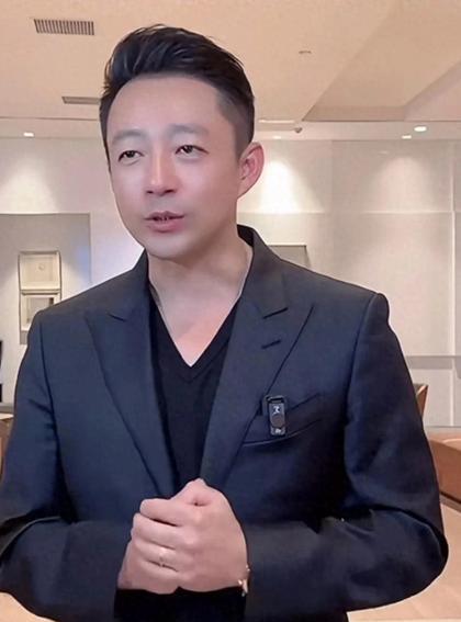 汪小菲马筱梅河北新店开业合体，马筱梅神似baby引关注
汪小菲近来可谓喜事不断，