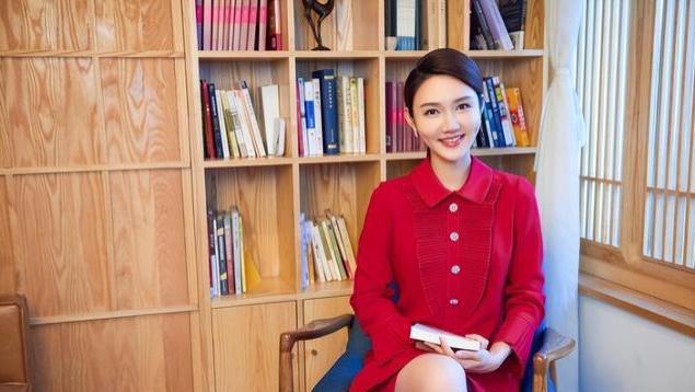 事实证明！36岁择偶标准高到离谱央视主持龙洋，才是真正人间清醒