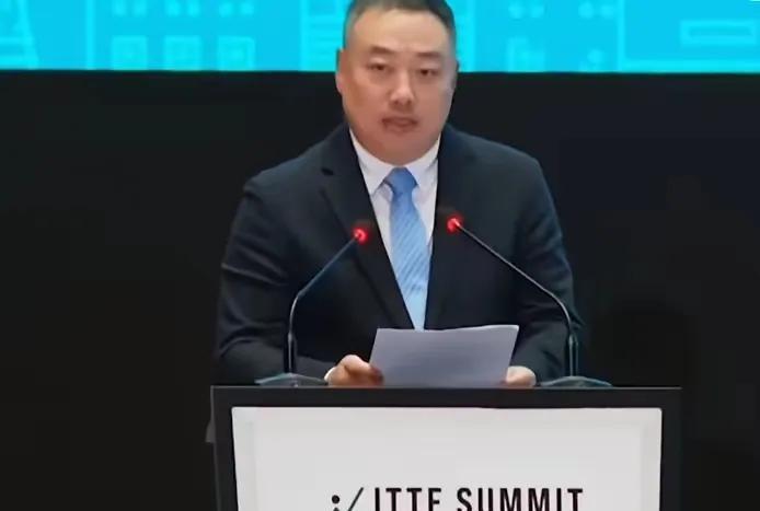 多哈刚结束，2026年伦敦混团世乒赛已经确定了时间。
堪称史上最长世乒赛，
从2