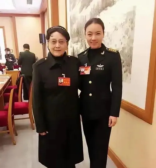 九旬王晓棠你还记得吗











一代传奇王晓棠，92岁高龄，曾是八一