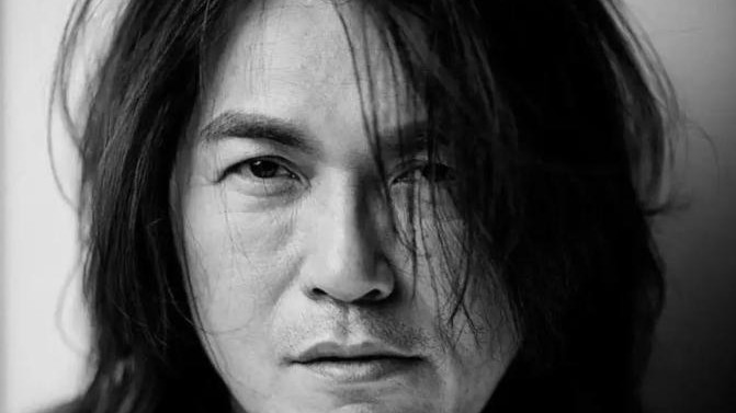 “消失的”迪克牛仔：从万人大合唱到商演无人问津，他为何不红了