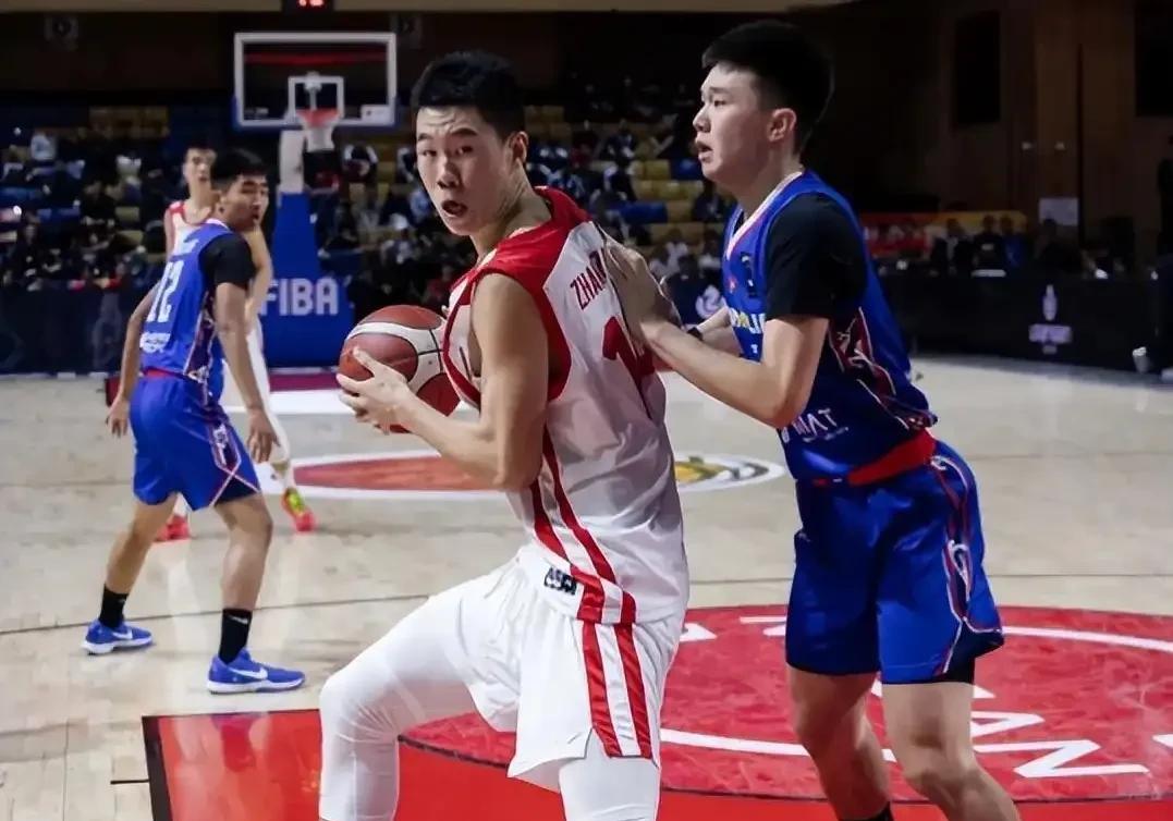 下一个移动长城？在今天进行的U16亚洲杯小组赛中，中国男篮在上半场表现低迷的情况
