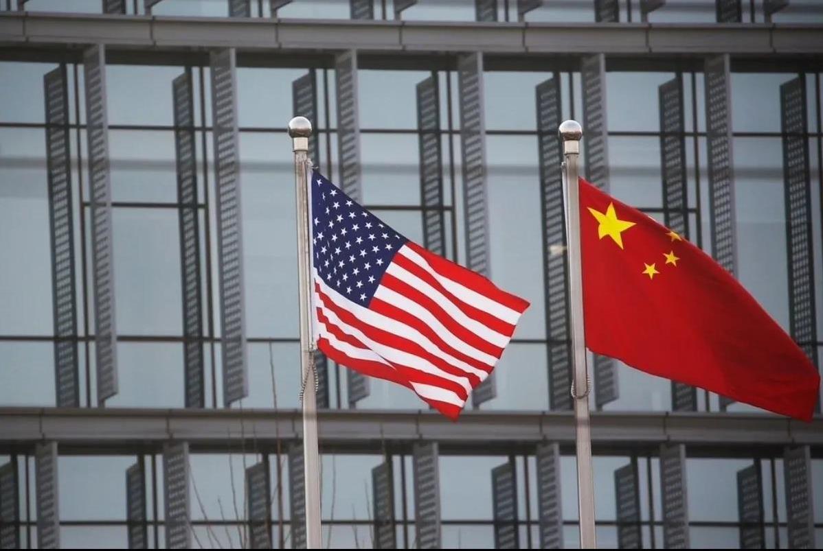 赖清德听了直冒冷汗！美国五角大楼顾问表示，中国三至四周内就能完全拿下台湾。美国五