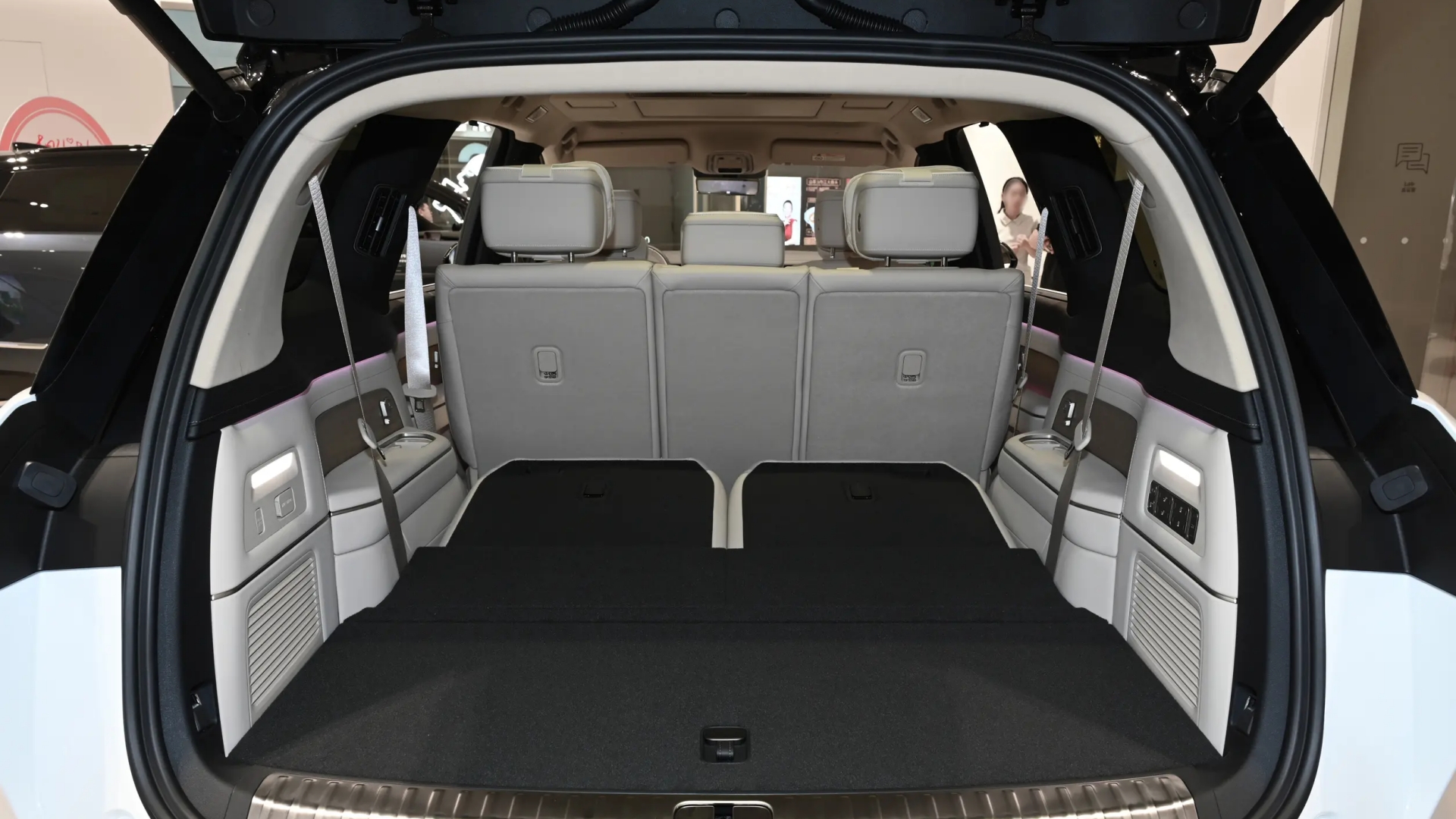 买蔚来ES8都需要注意哪些事情？留意这七件事，能帮你省很多钱