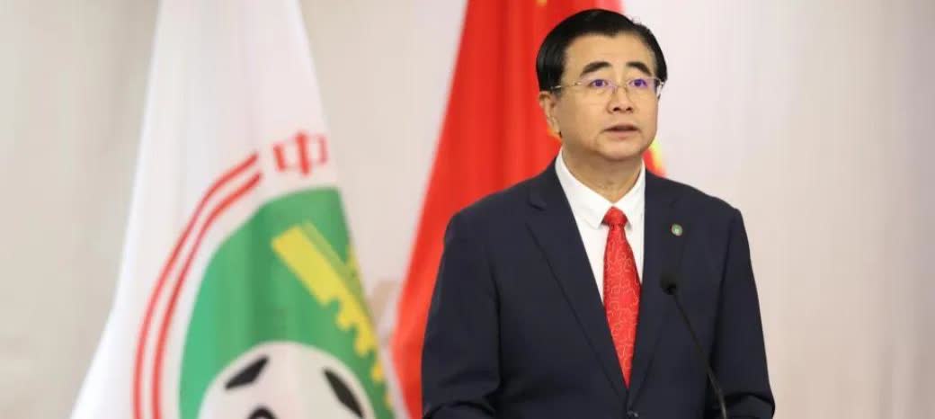 到底是哪位大神给出谋划策

足协这下子都快要哭了

网上到处都说国足代言