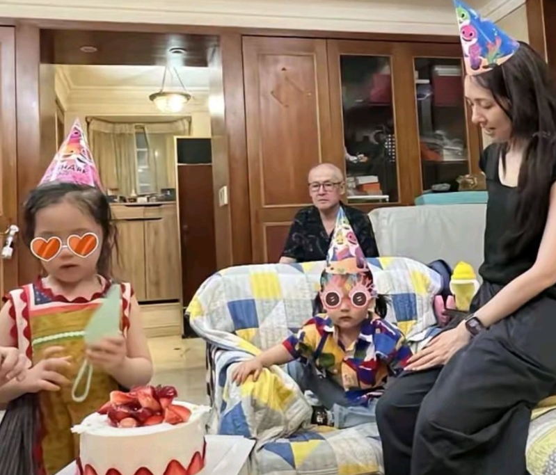 向太说郭碧婷出来工作是为了贴补娘家。
原来不是所有湾湾明星嫁人后，
都认为老公家