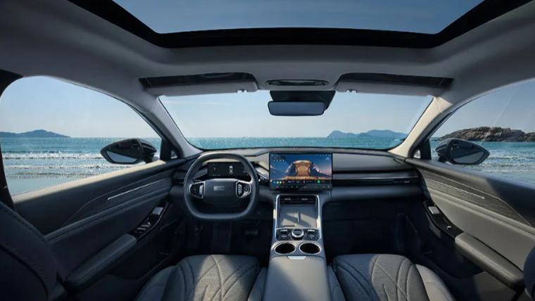 通勤幸福感 UP！银河L6 EM-i 0息入手，智能座舱+安全防护全都有