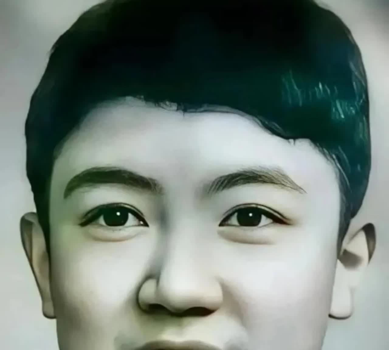 你能一眼看出他是谁吗？他可是位老戏骨了，他在他出演的成名的电视剧中，总吵吵吧喊的