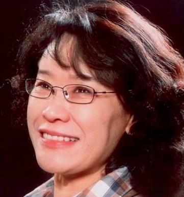张海迪是个谜，他1955年出生，虽然患有多种疾病，但如今不仅面色红润，还活得十分