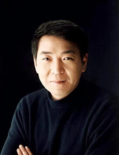 郑晓龙回应选肖战出演《藏海传》
近日，郑晓龙回应选用肖战出演《藏海传》时表示，流