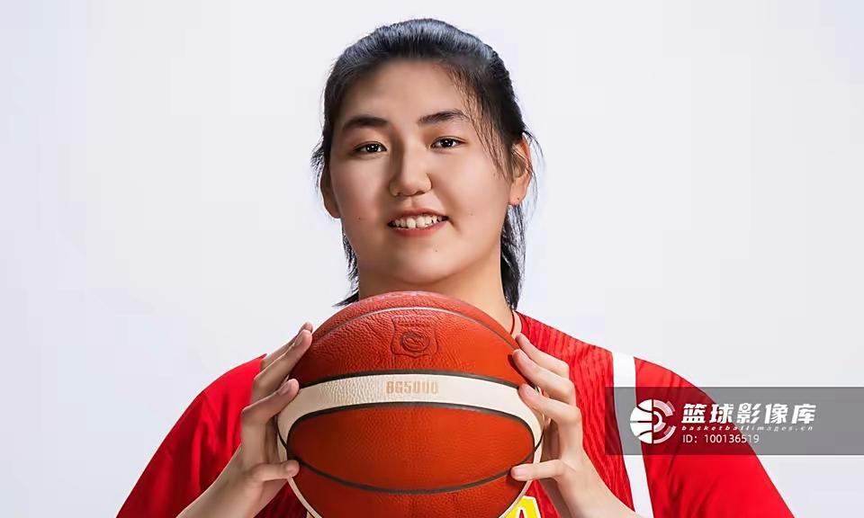 咱们张子宇得小心应对韩国女篮啦！
后天，即13日晚上，女篮亚洲杯就要开幕
我们中