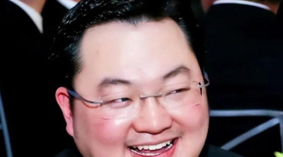 贪官刘特佐：骗光国库，逍遥法外？











**文章标题：**

