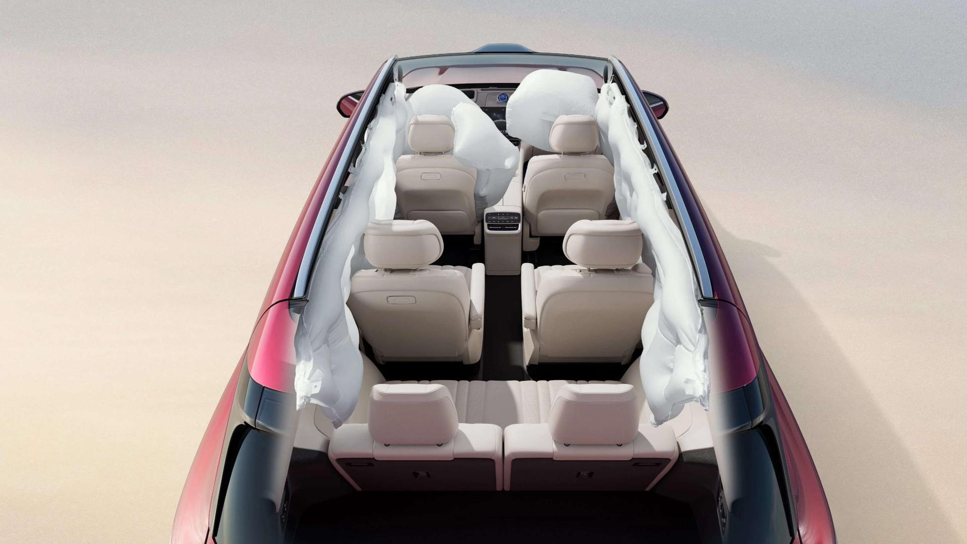 从辅助驾驶到智能座舱：问界M8如何用科技定义新豪华SUV？