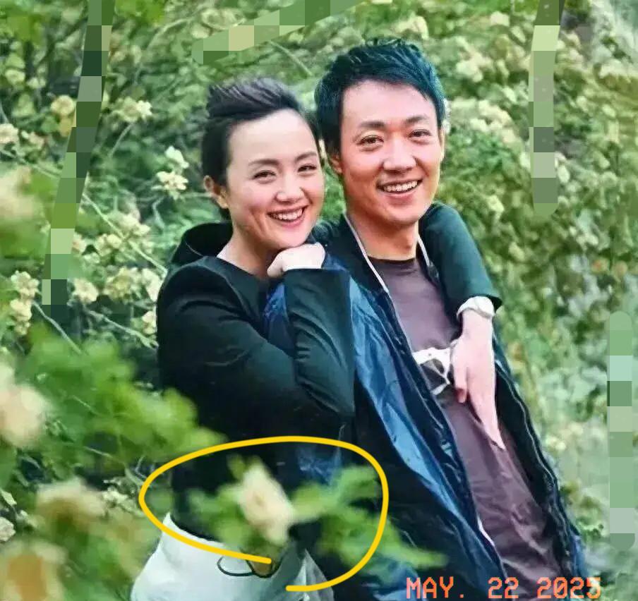 癌症，都说是生气上火才能得。
可刚74年的媛媛，老公是自己的同学，一点绯闻也没有