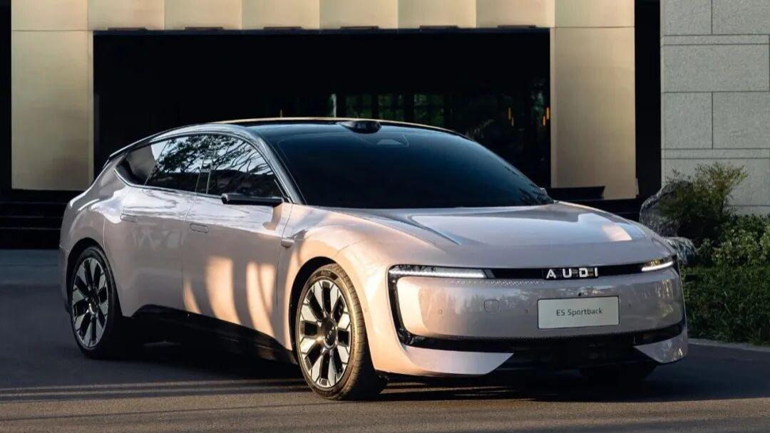 奥迪的“如来神掌”：通过非线性、多点开花探路，努力重回第一