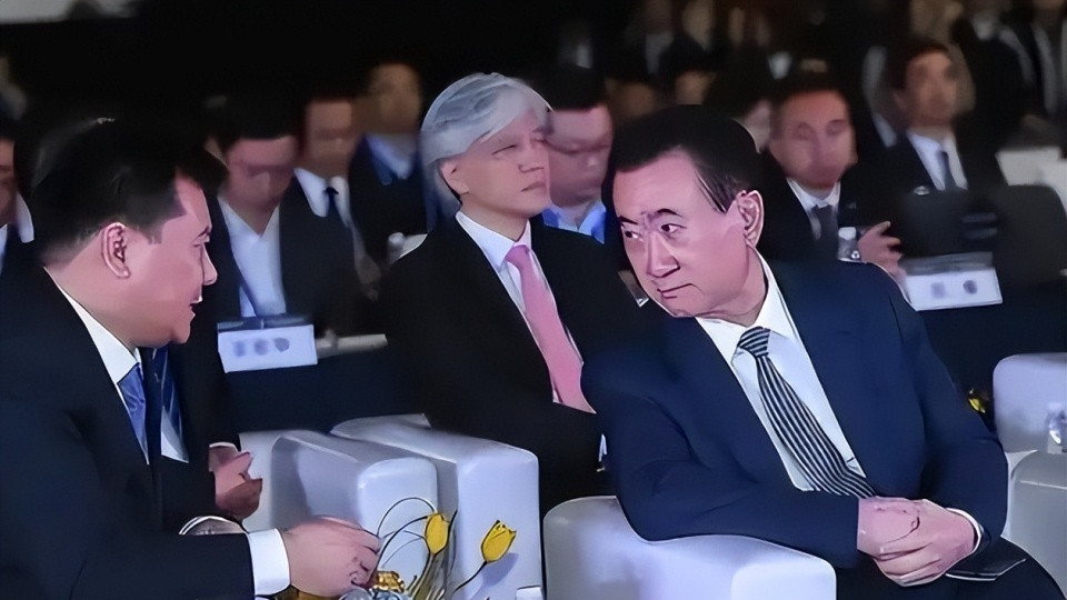 善恶到头终有报！这次再多的名利，也救不了“风流成性”的王思聪