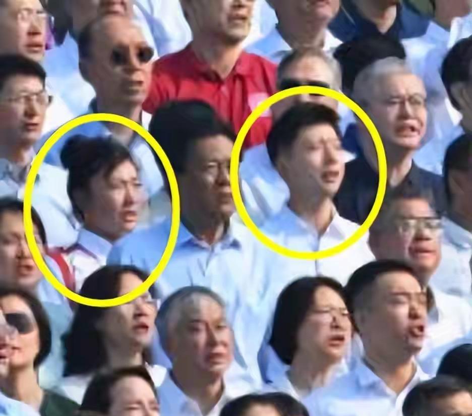 9.3阅兵在观看台上显赫坐着马龙等优秀运动员，在“抗日战争胜利纪念日暨世界反法西