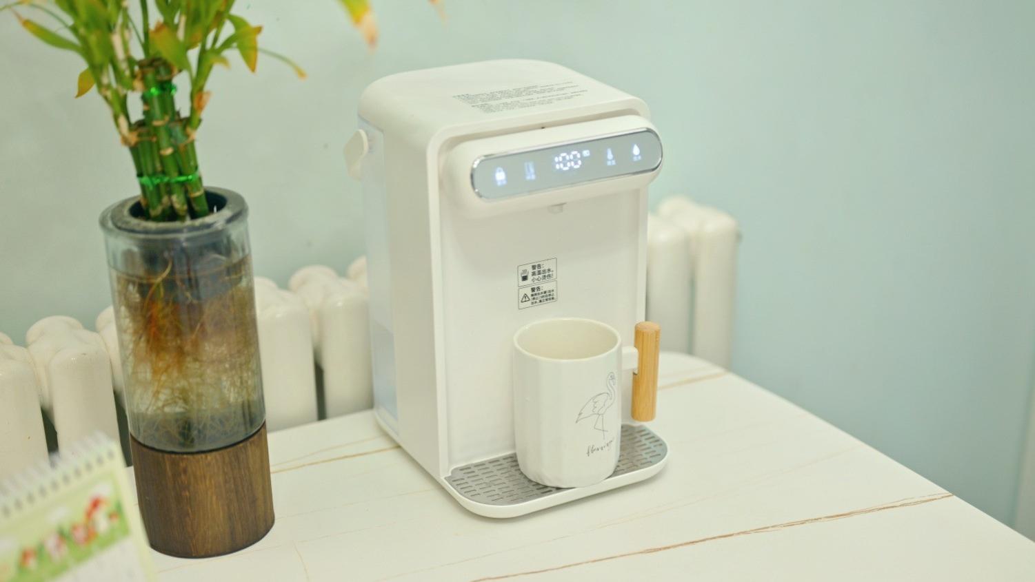 颠覆传统饮水焦虑！死磕母婴级安全无毒0塑料0胶水，宫菱即热饮水机测评