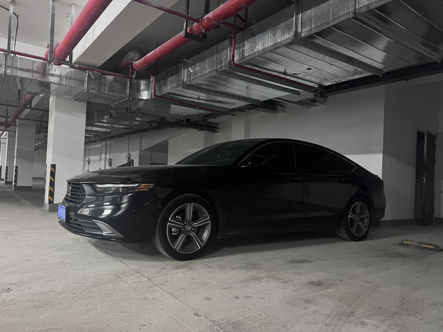 刹车回弹有异响
十一代雅阁，新车行驶过程中踩刹车，刹车回弹能听到响声