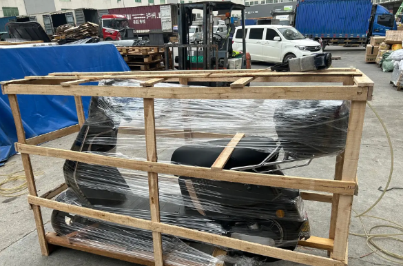 今天终于把老公的小电驴托运回去了！总花费300元，其中打木架100元+运费200