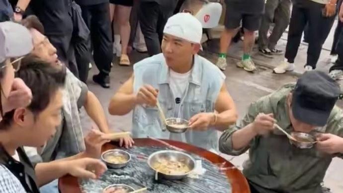 刘畊宏“清场门”：一场流量狂欢下的公众情绪起义