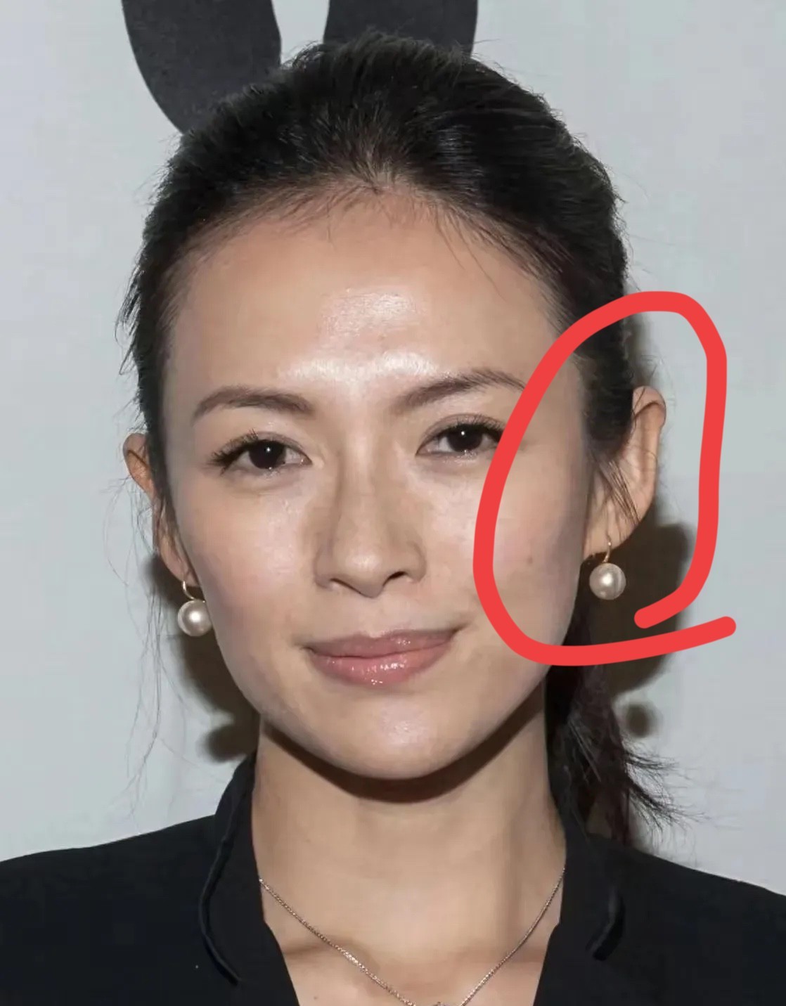 我问老公，章子怡那么优秀那么美，为啥汪峰还离开她，选择森林北？
我老公说：这你就