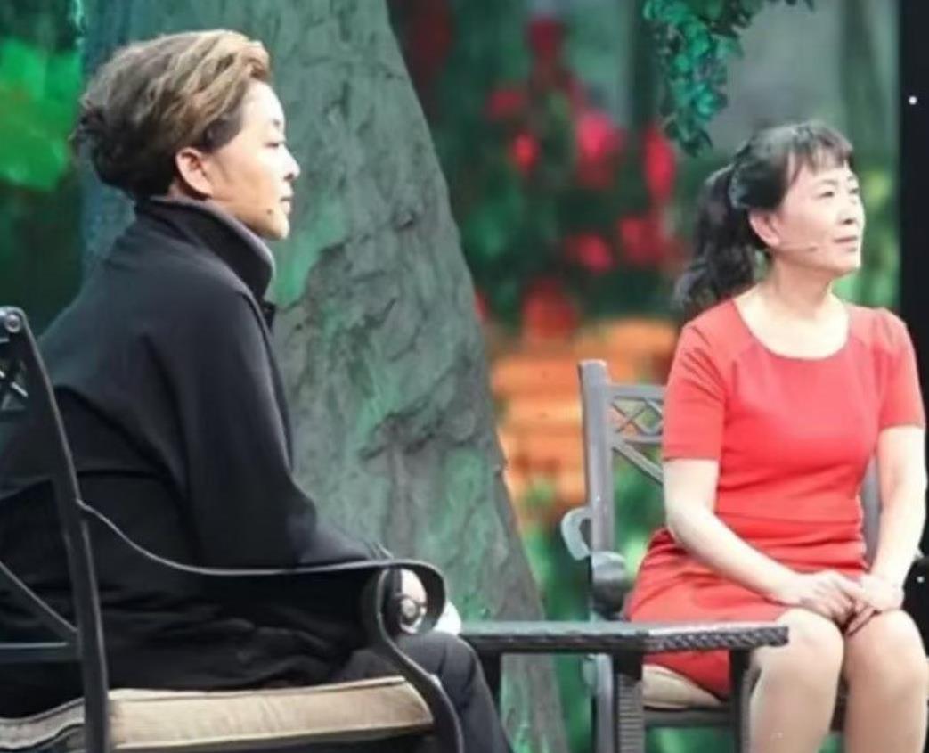 1970年云南地震时，一名老兵徒手救出了14名女兵，45年后，她们得知这位老兵竟