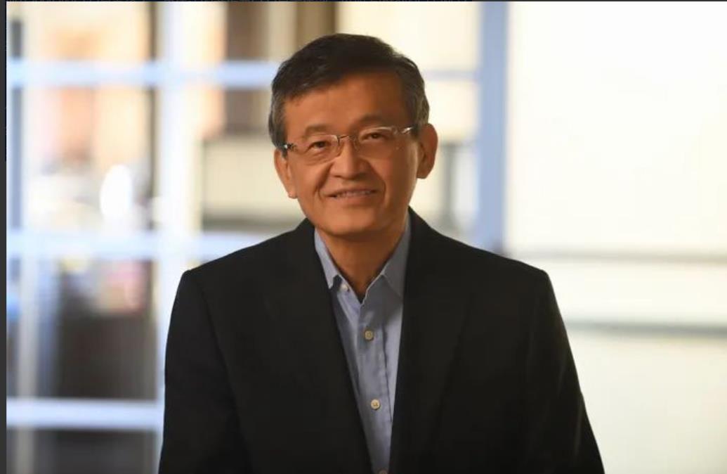 华裔CEO席卷硅谷，Intel任命令全美一片哗然：临危受命！

随着Intel的