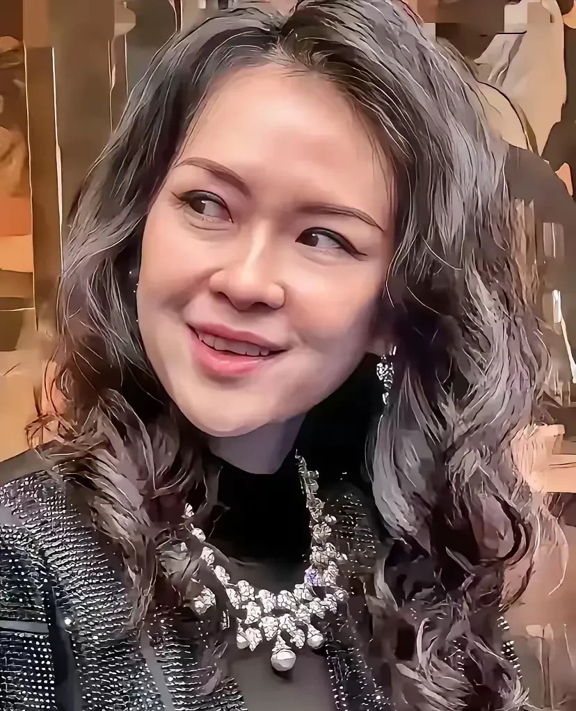章子怡离婚后状态引人担忧











我的天哪！你敢信？那个曾经闪耀国