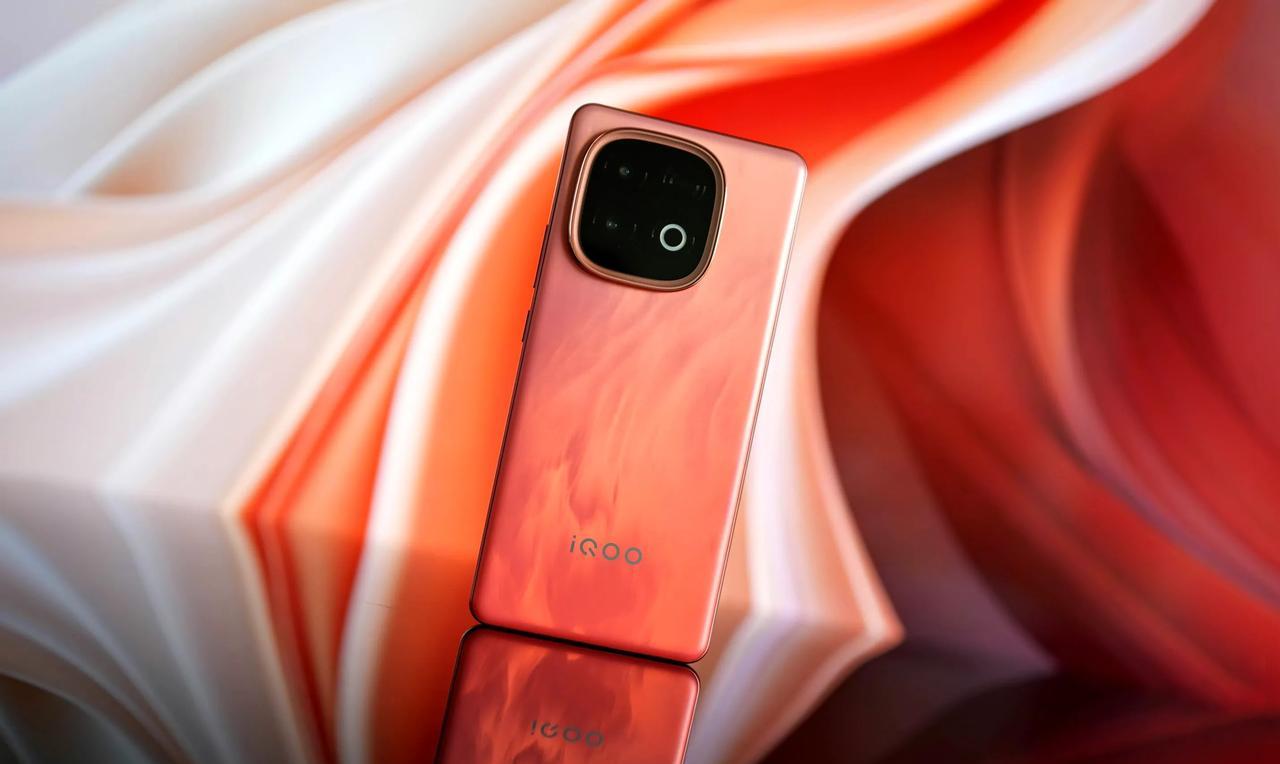 iQOO Z10 Turbo Pro价格正式公布:
12GB+256GB版本售价