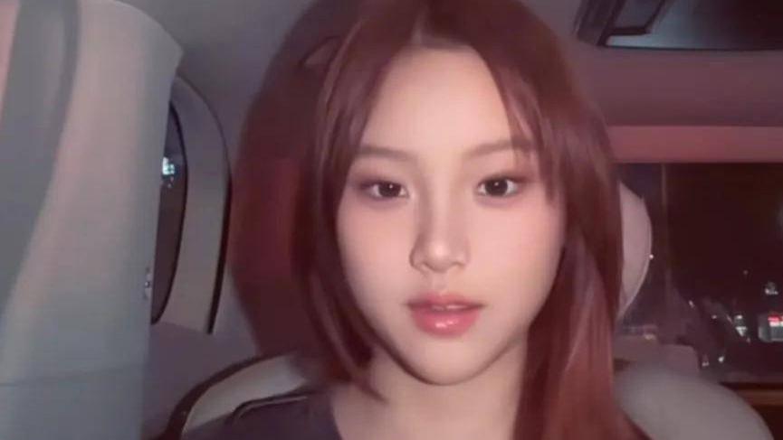 甜馨12岁感慨 "长大没意义" 引担忧;星二代在网络争议中的无奈？