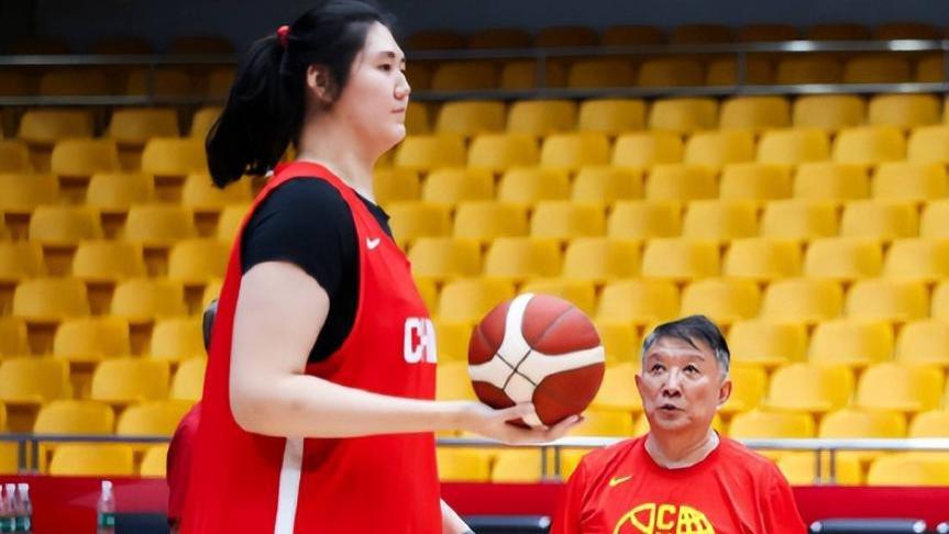 9月1日女篮新动态！传来中国女篮、李梦、张子宇宫鲁鸣、最新消息