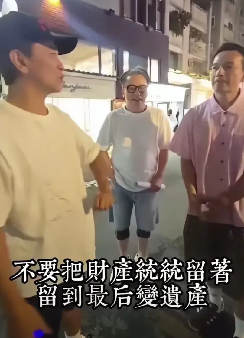 吴宗宪连续两天被投诉下播！

昨晚，吴宗宪跟几个朋友在台北街头闲聊时说:“不要把