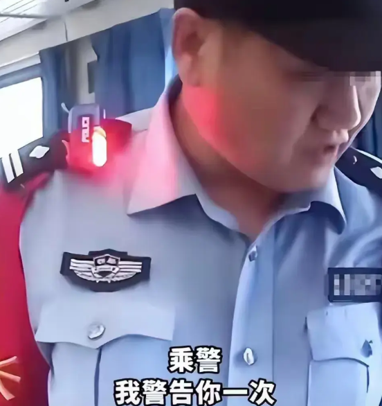 火车上霸座拘留7日，谁还敢霸座？还有多少有法不依的？

今年8月初，李女士买了南
