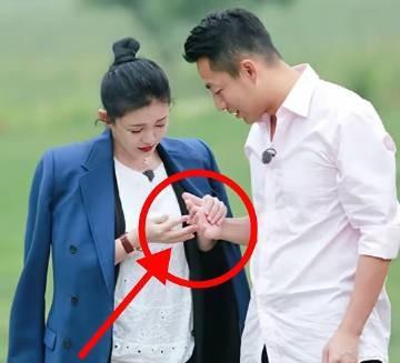 刷到大S和汪小菲这张照片，又流泪了！想起了奶奶对我结婚的婚姻忠告，奶奶的话虽然朴