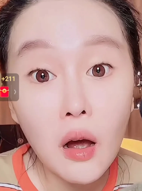 赵本山女儿球球，讲述婚后如何打理二人世界。球球说，大哥是能挣钱，他条件也不错，但