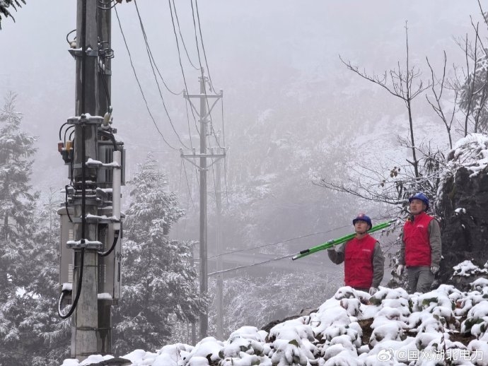 配网运维 “精准导航”：凯铭诺行波故障定位装置的创新与实践