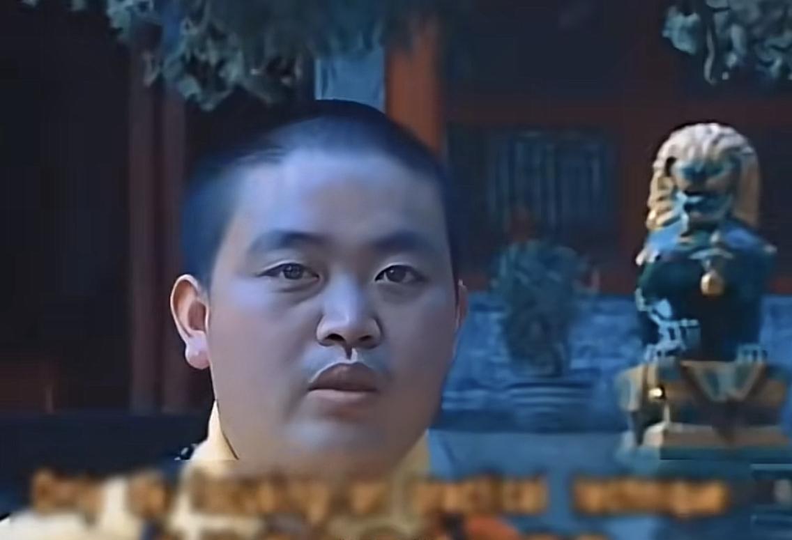 84年，已是方丈的释永信，带着几位徒弟在媒体上，展示了少林武功其中的一脚踢碎3块