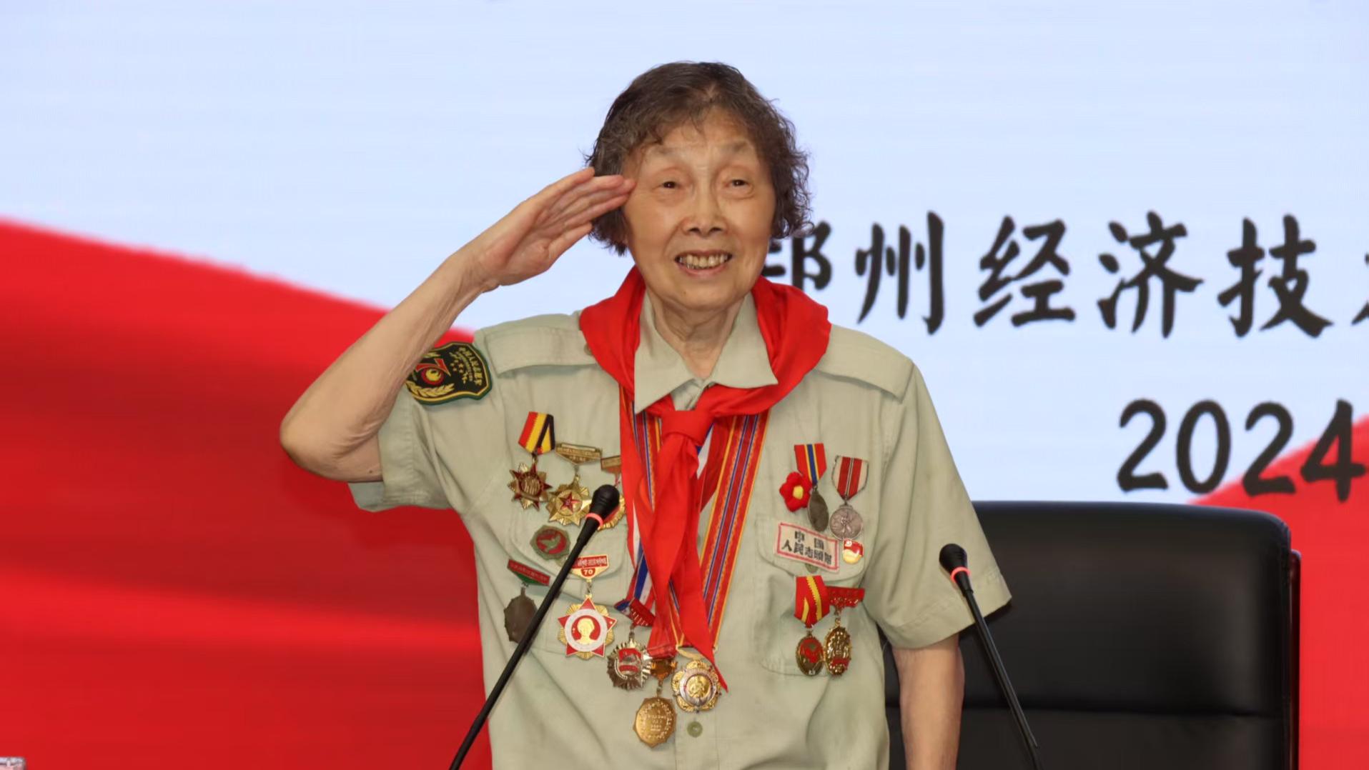 “红星大讲堂” 思政育人新矩阵的探索——郑州经开区八一中学军地校社协同赋能国防教育纪实