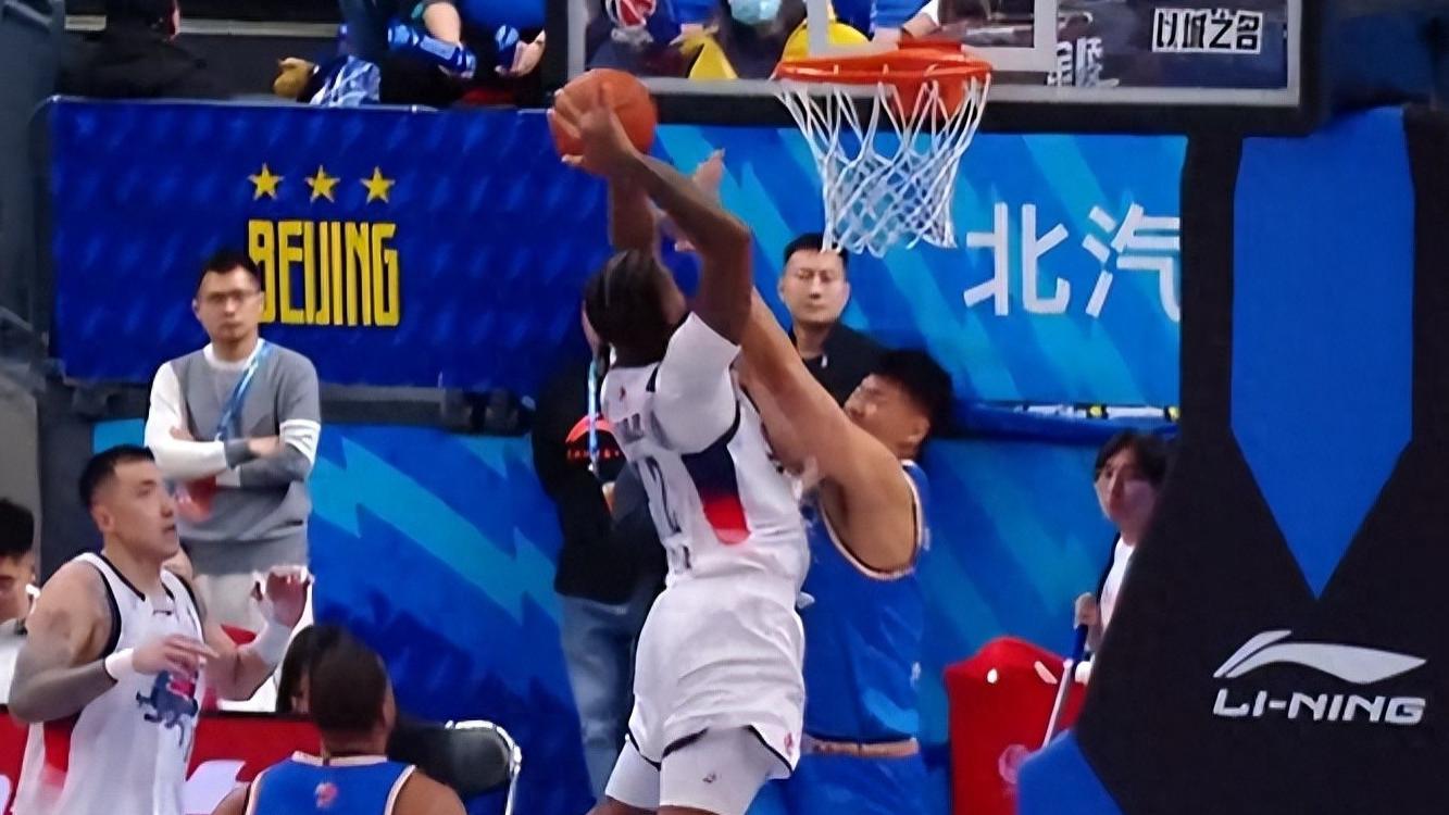 北京男篮被绝杀！看看媒体专家怎么说，曾令旭一针见血说出胜负手
