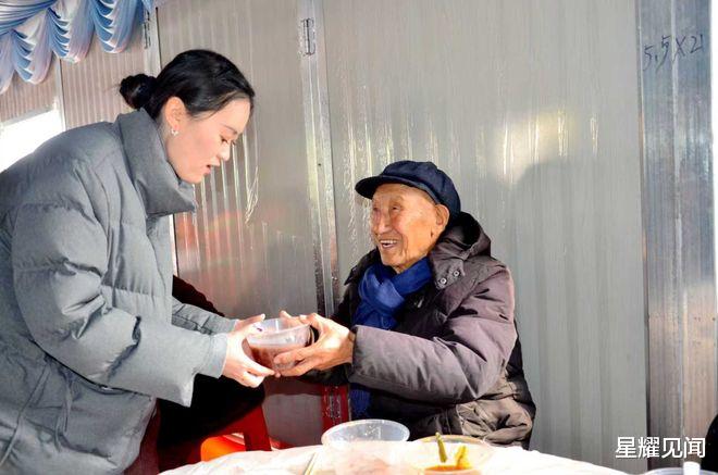 新安县北关社区暖心宴暖民心