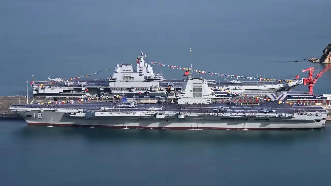 福建舰入列后，中国航母“2核4常”战略曝光，南北双线加紧建造