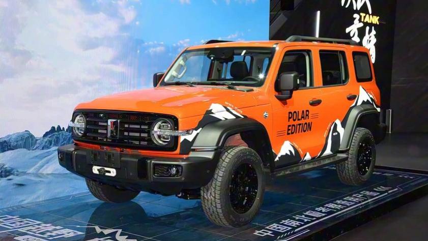 坦克300极地版上市 2.4T+9AT 全新越野套件+专属徽章 这外观好看吗？