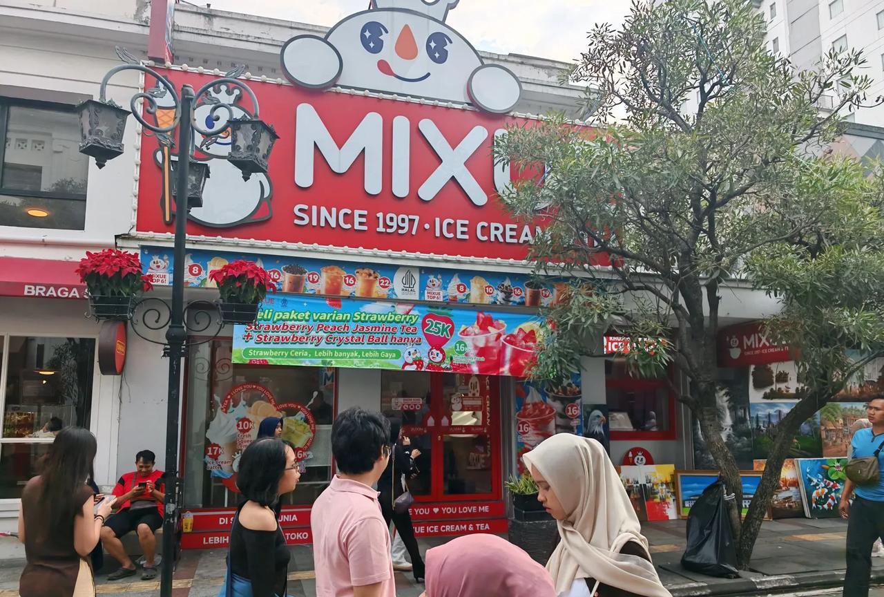 这是哪个城市的蜜雪冰城