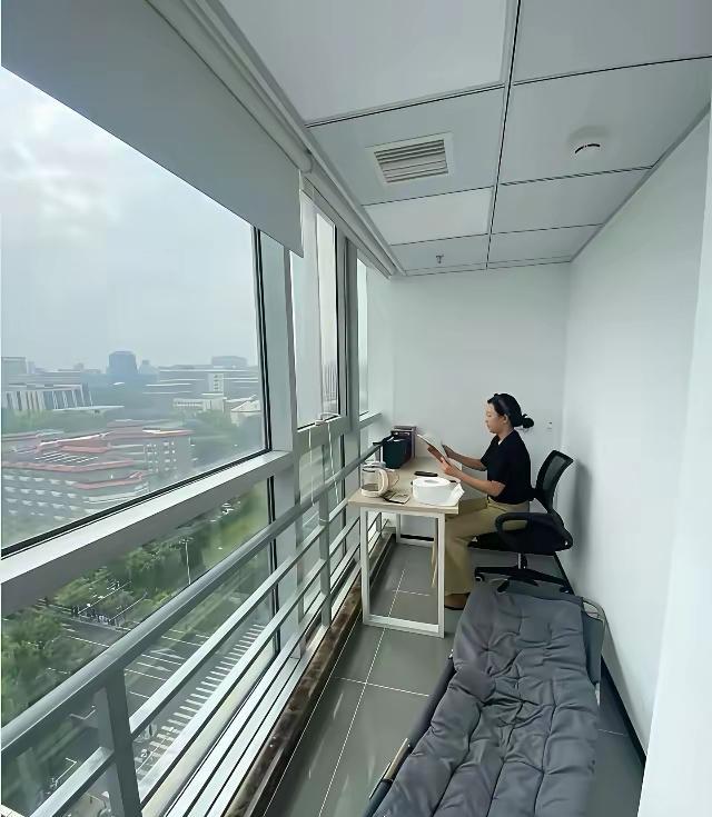 这样的工作环境你能接受吗？